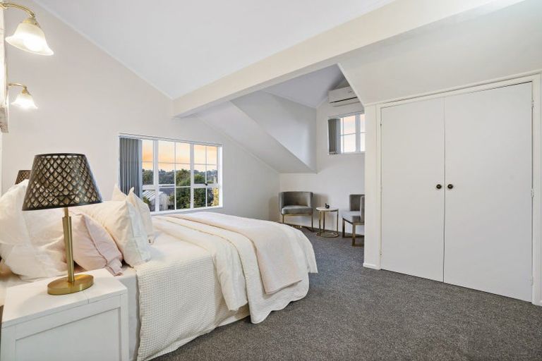 Photo of property in 5 Pohutukawa Road, Whenuapai, Auckland, 0618