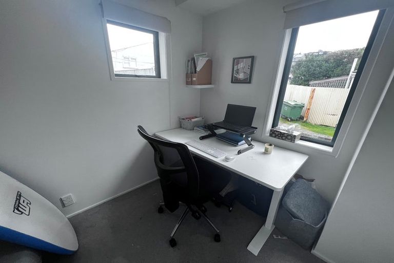 Photo of property in Palm Grove Apartments, 15/13b Palm Grove, Berhampore, Wellington, 6023