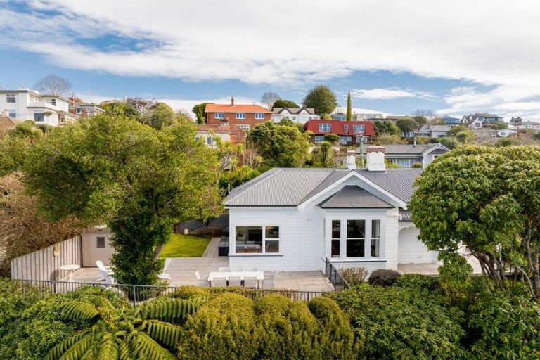 Photo of property in 2 Melrose Street, Roslyn, Dunedin, 9010