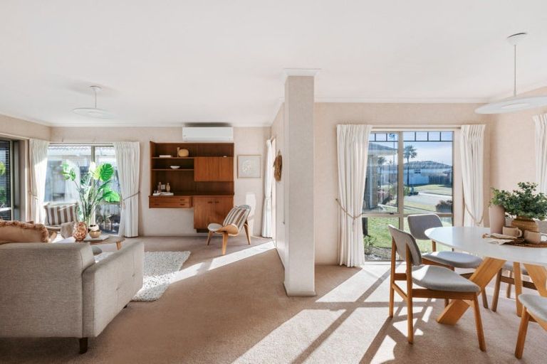 Photo of property in 39 Santa Barbara Drive, Papamoa Beach, Papamoa, 3118