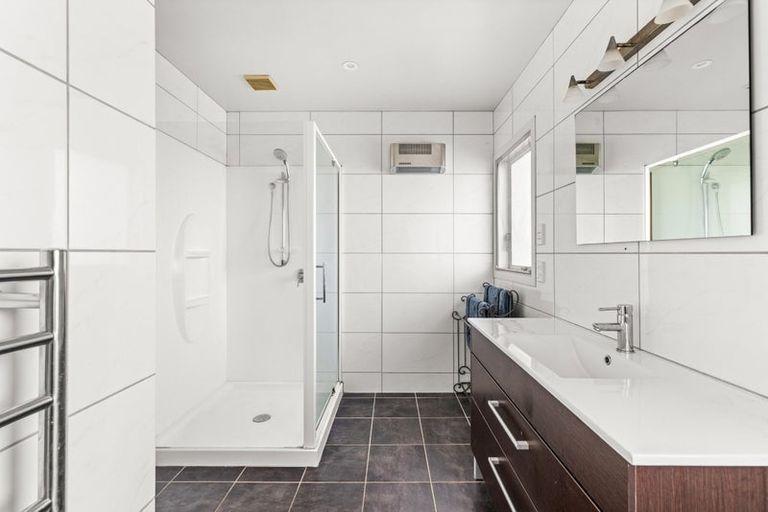 Photo of property in 3a The Esplanade, Westshore, Napier, 4110