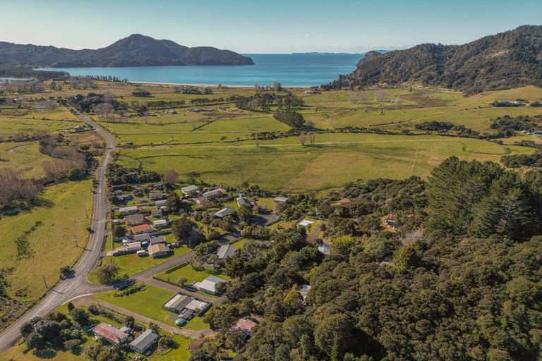 Photo of property in 4 Moana Crescent, Kennedy Bay, Coromandel, 3583