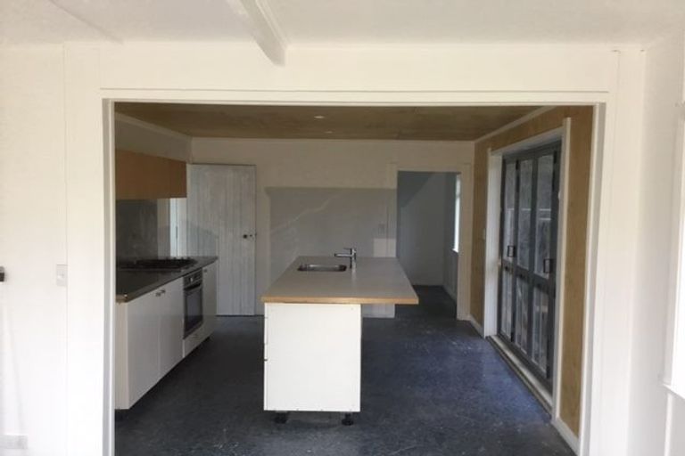 Photo of property in 856 Hokio Beach Road, Hokio Beach, Levin, 5571