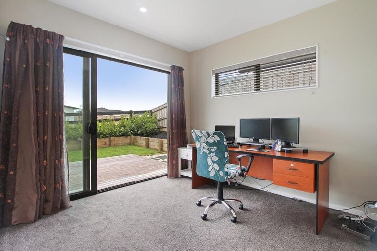 Photo of property in 13 Okohaka Avenue, Glenbrook, Waiuku, 2681