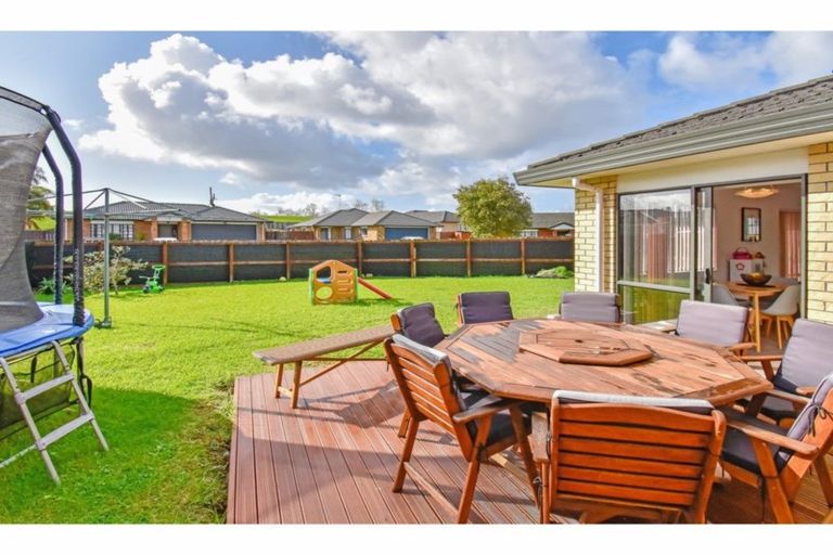 Photo of property in 9 Carn Place, Weymouth, Auckland, 2103