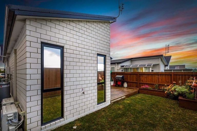 Photo of property in 13 Matakohe Road, Westgate, Auckland, 0814