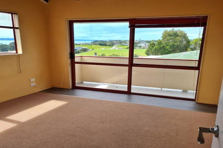 Photo of property in 7 Delshaw Avenue, Stanmore Bay, Whangaparaoa, 0932