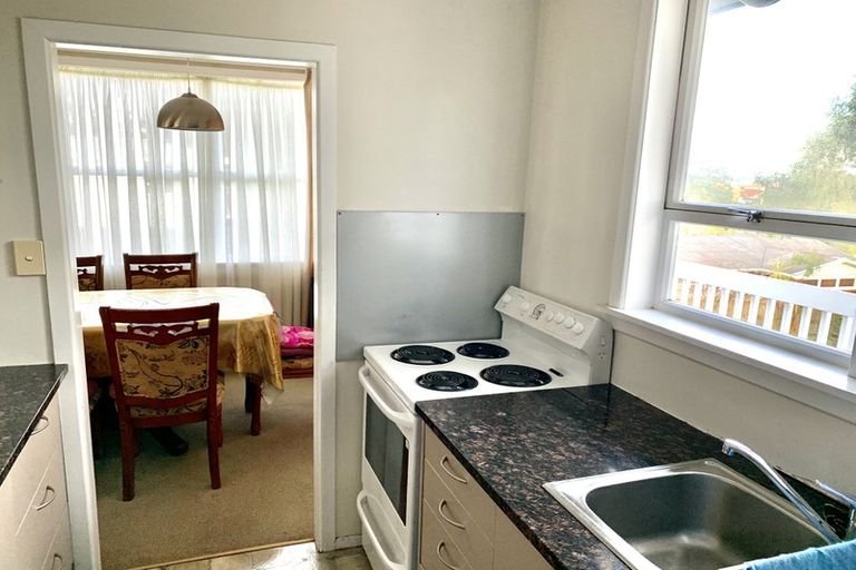 Photo of property in 6 Dudding Avenue, Northcote, Auckland, 0627