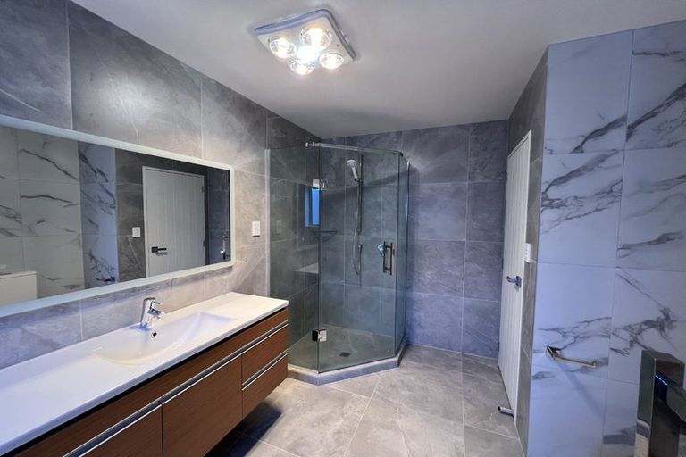 Photo of property in 5 Wicket Lane, Whenuapai, Auckland, 0618