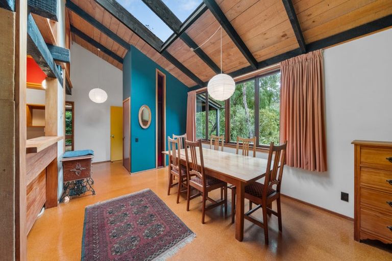 Photo of property in 99 Elmslie Road, Pinehaven, Upper Hutt, 5019