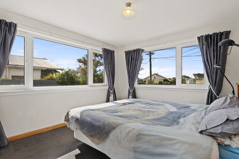 Photo of property in 71 Hargood Street, Woolston, Christchurch, 8062