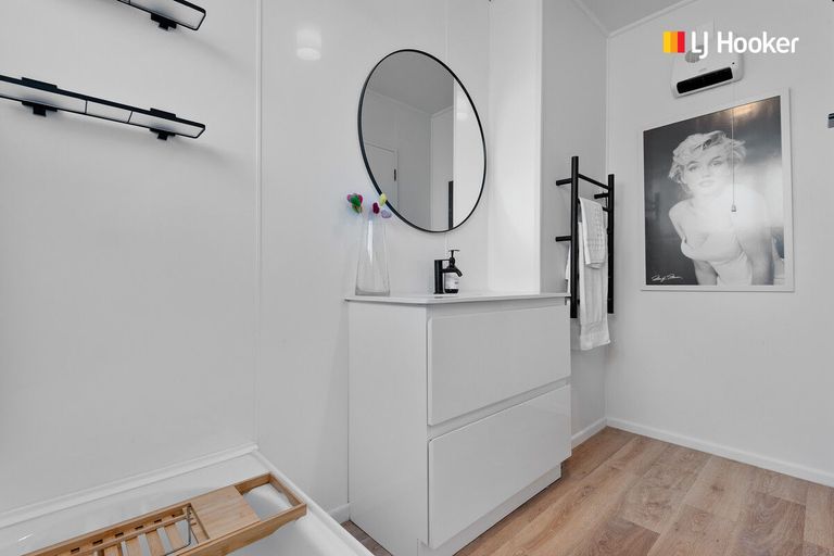 Photo of property in 35 Kinmont Crescent, Kinmont Park, Mosgiel, 9024