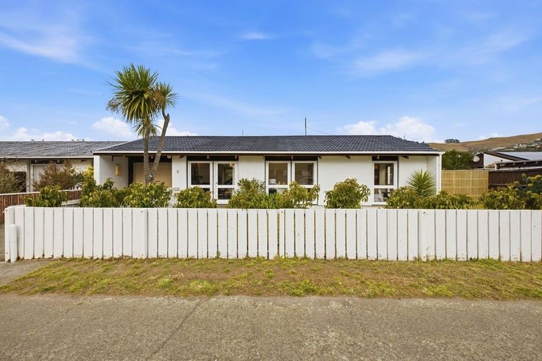 Photo of property in 3 Raekura Place, Redcliffs, Christchurch, 8081