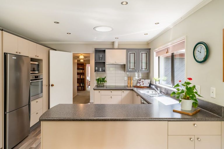 Photo of property in 95 Tawhai Street, Stokes Valley, Lower Hutt, 5019