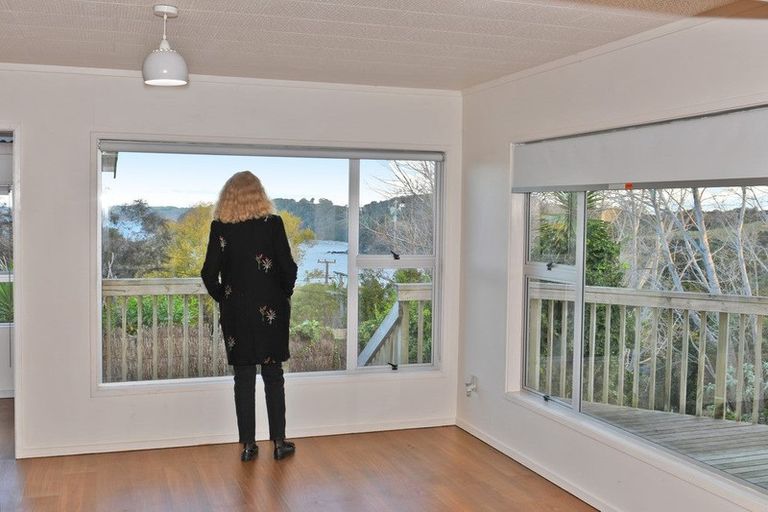 Photo of property in 9 Kendale Drive, Leigh, 0985