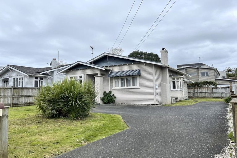 Photo of property in 61 Glenvar Road, Torbay, Auckland, 0630
