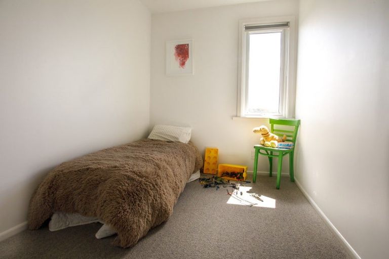 Photo of property in 8a Sheridan Terrace, Johnsonville, Wellington, 6037