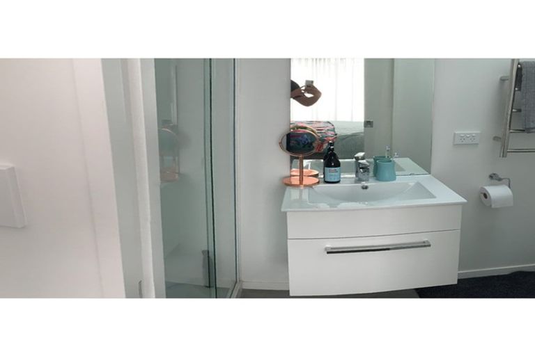 Photo of property in 5 Mettle Lane, Papakura, 2110