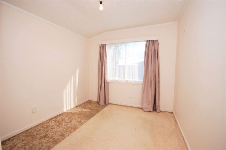 Photo of property in 43 Arthur Crescent, Hilltop, Taupo, 3330