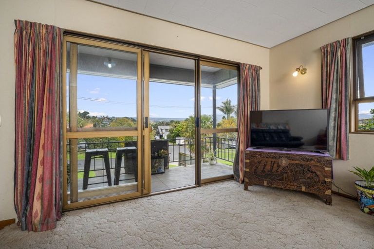 Photo of property in 2 Kowai Grove, Omokoroa, 3114
