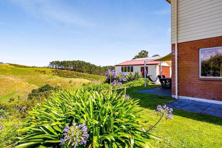 Photo of property in 40 Hobart Drive, Spotswood, New Plymouth, 4310