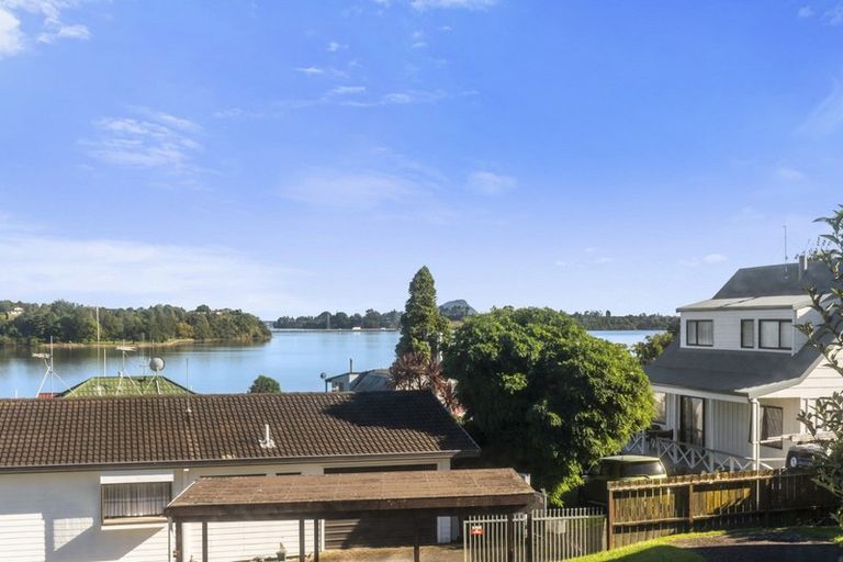 Photo of property in 7 Rangataua Street, Welcome Bay, Tauranga, 3112