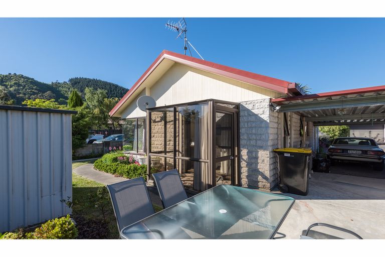 Photo of property in 64 Waimea Road, Nelson South, Nelson, 7010