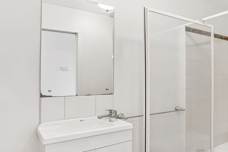 Photo of property in 145e Hobsonville Road, West Harbour, Auckland, 0618