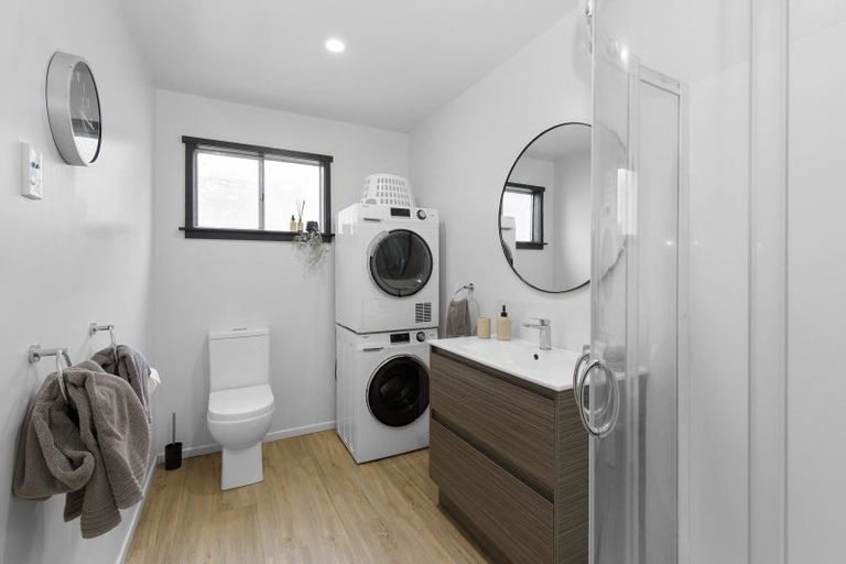 Photo of property in 71e Randwick Crescent, Moera, Lower Hutt, 5010