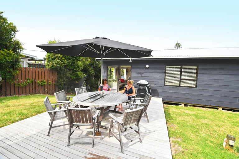 Photo of property in 3 Kendale Drive, Leigh, 0985