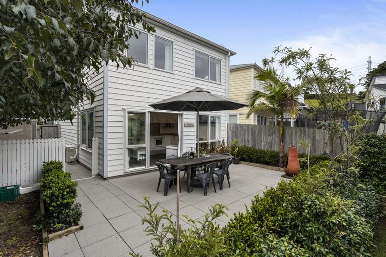 Photo of property in 122 Joseph Street, Flat Bush, Auckland, 2019