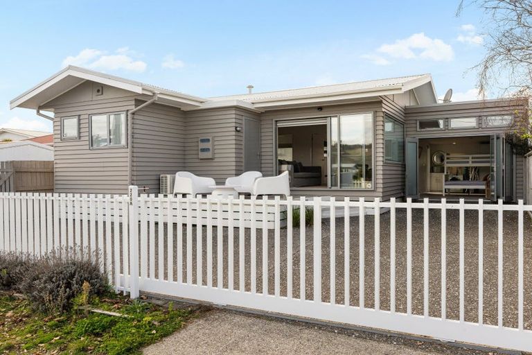 Photo of property in 220a Ocean Road, Whangamata, 3620