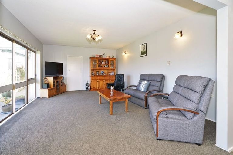 Photo of property in 9 Leyton Place, Nawton, Hamilton, 3200