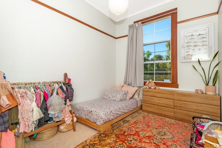 Photo of property in 129 Iranui Road, Inner Kaiti, Gisborne, 4010