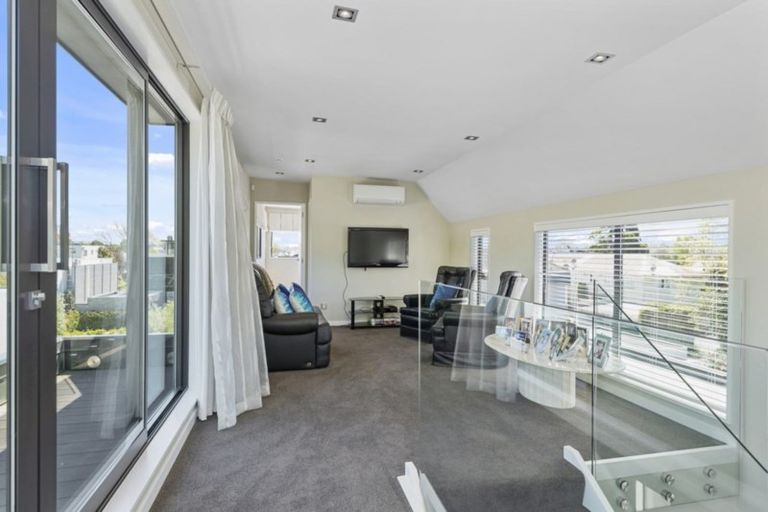 Photo of property in 4 Millbank Lane, Merivale, Christchurch, 8014