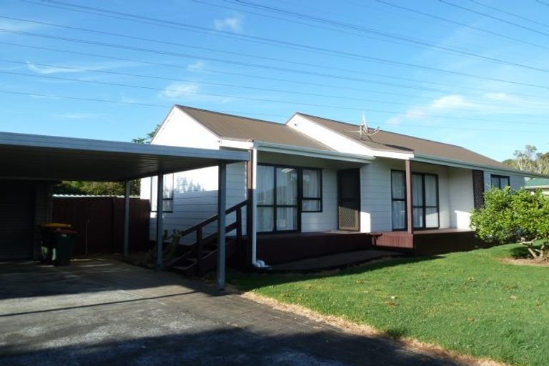 Photo of property in 2/12 Millen Avenue, Pakuranga, Auckland, 2010