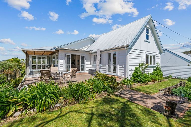 Photo of property in 1 Taurikura Street, Whangarei Heads, Whangarei, 0174