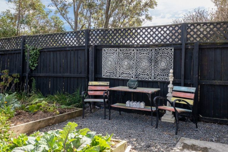Photo of property in 132 Pacific Road, North New Brighton, Christchurch, 8083