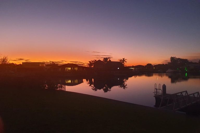 Photo of property in 4 Cordyline Way, One Tree Point, 0118