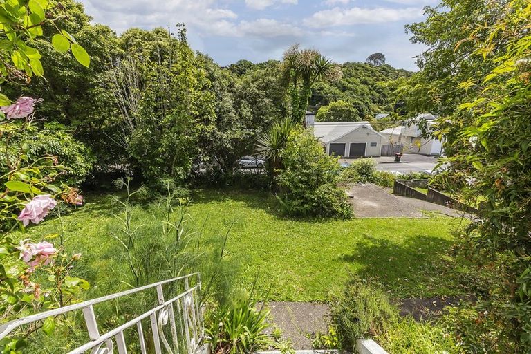 Photo of property in 343 Karori Road, Karori, Wellington, 6012