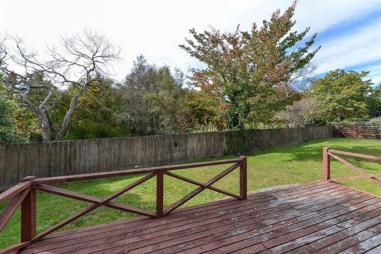 Photo of property in 11 Campbell Place, Pukehangi, Rotorua, 3015