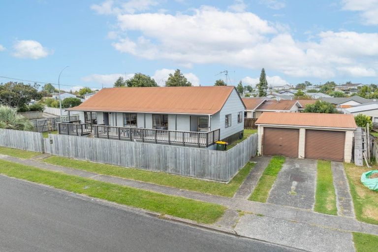 Photo of property in 1 Jasmine Avenue, Dinsdale, Hamilton, 3204