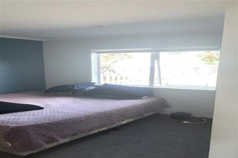 Photo of property in 16 Evans Road, Weymouth, Auckland, 2103