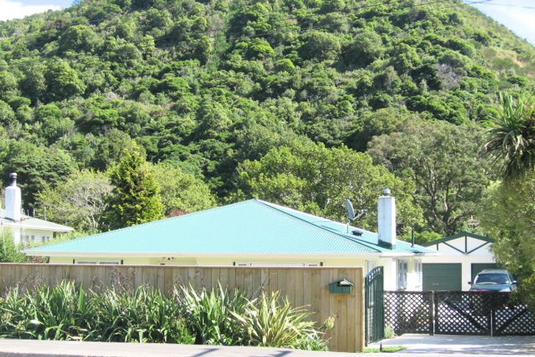 Photo of property in 30 Maymorn Road, Te Marua, Upper Hutt, 5018