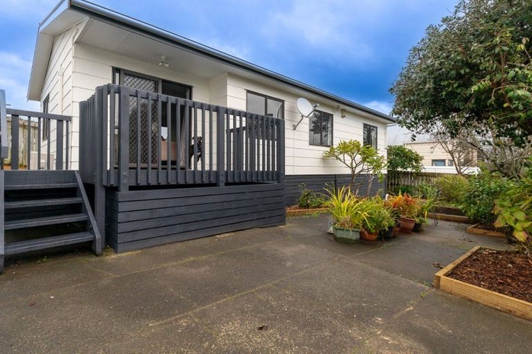 Photo of property in 2/46 Thomas Road, Mangere, Auckland, 2022