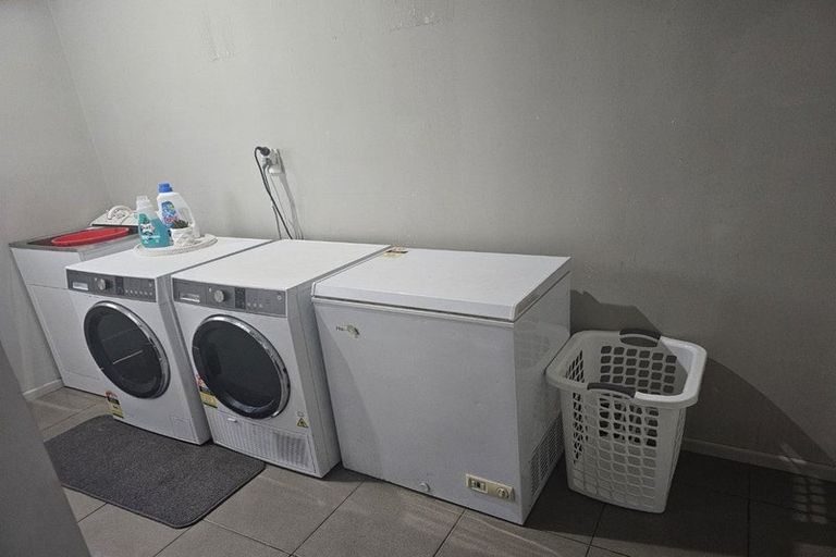 Photo of property in 1b Cassino Crescent, Onekawa, Napier, 4110