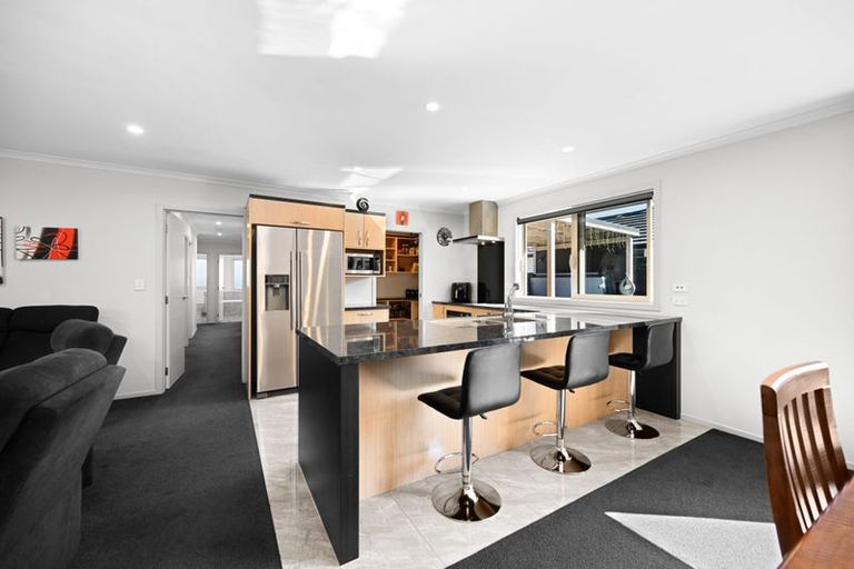 Photo of property in 9 Waikaka Place, Rototuna North, Hamilton, 3210