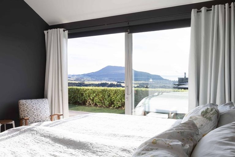 Photo of property in 15 Ngapera Way, Omori, Turangi, 3381