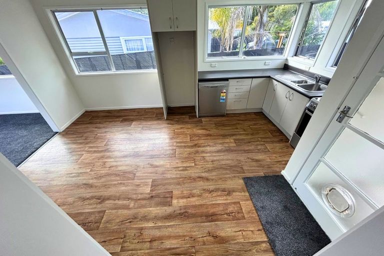 Photo of property in 53 Helena Street, Massey, Auckland, 0614