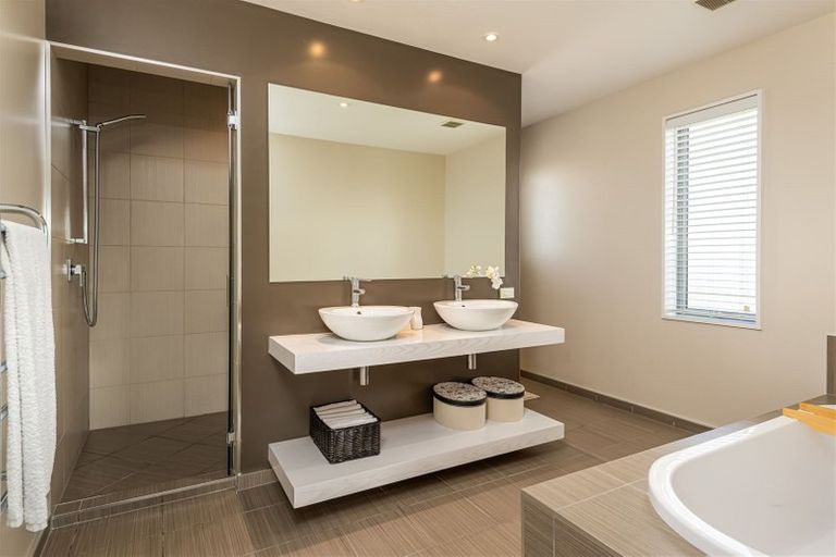 Photo of property in 64 Westpark Drive, Burnside, Christchurch, 8053